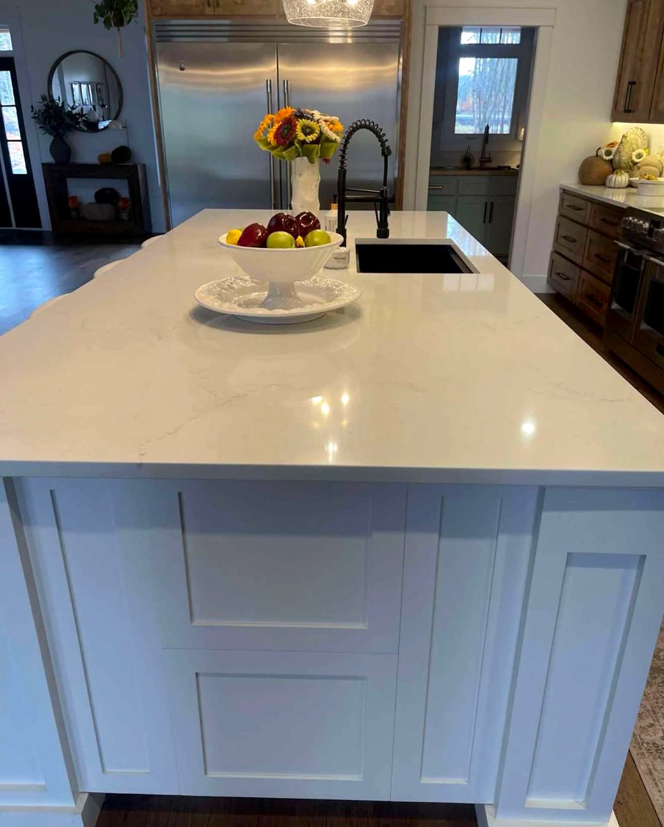 Quartz countertop and integrated backsplash