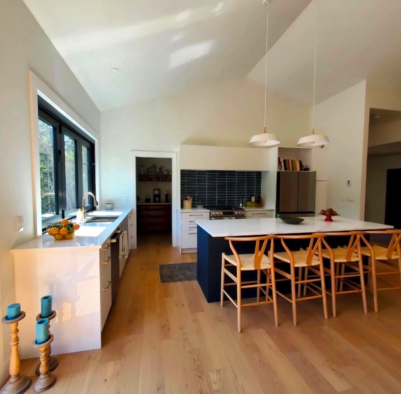 White calacatta-look quartz countertop